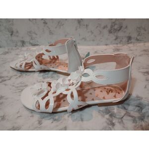 NWT SO Shiny White with White Floral Design Size 5